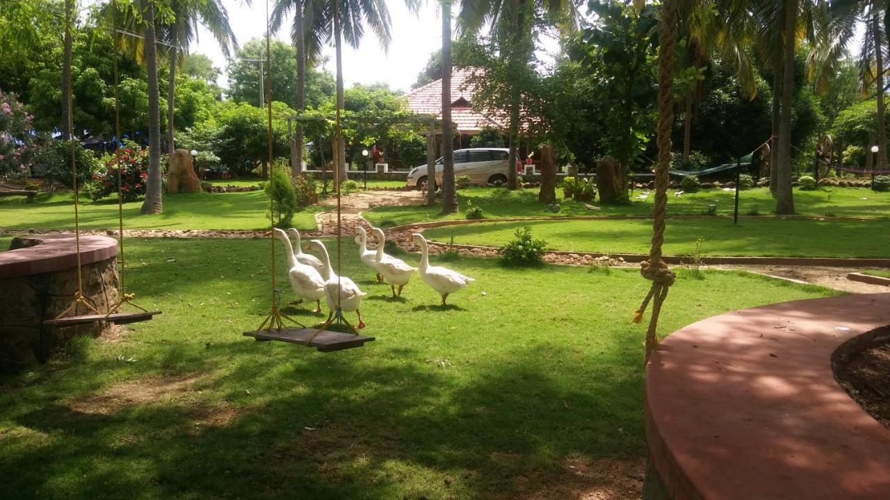 Mango Village Farm House Nelliyampathy Buitenkant foto